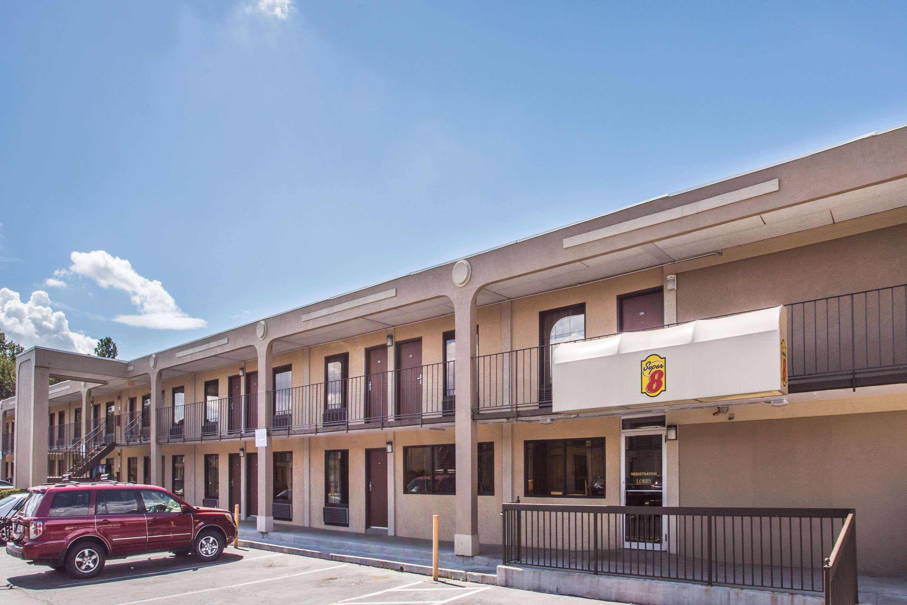 Hotel Super 8 By Wyndham Camp Springs/Andrews Afb Dc Area Esterno foto